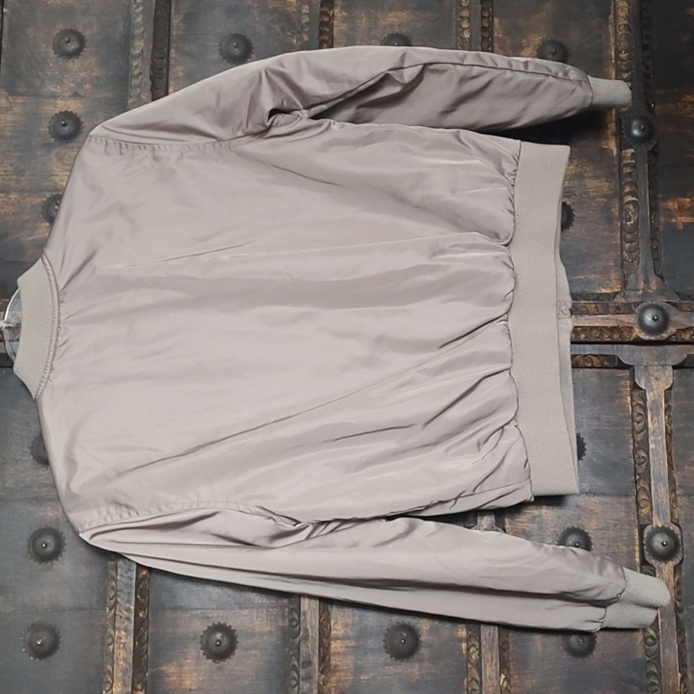 Abercrombie Satin Jacket - Picture 9 of 16